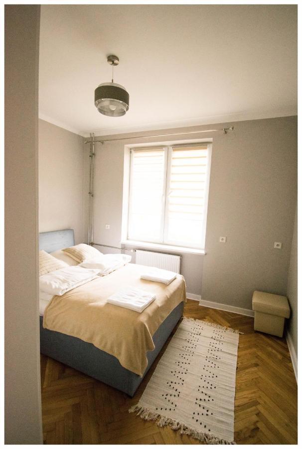 Color 24 Apartament III スタロバ・ボラ エクステリア 写真