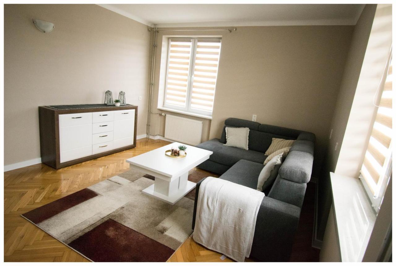 Color 24 Apartament III スタロバ・ボラ エクステリア 写真